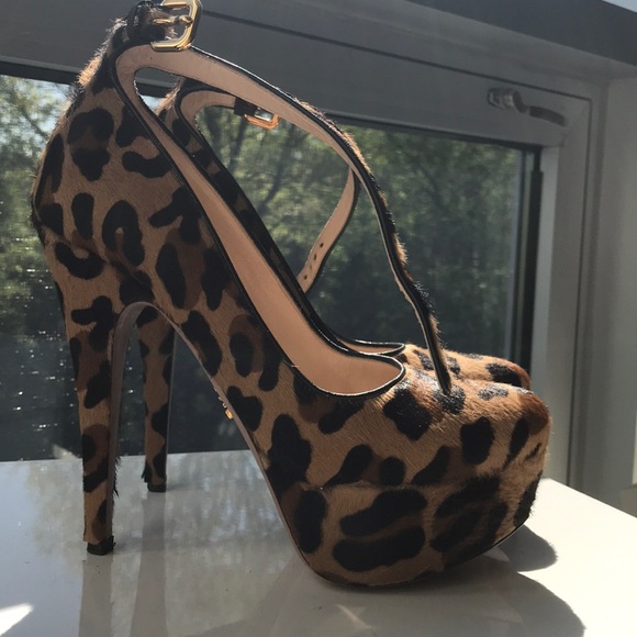 Prada pumps - Picture 2 of 4